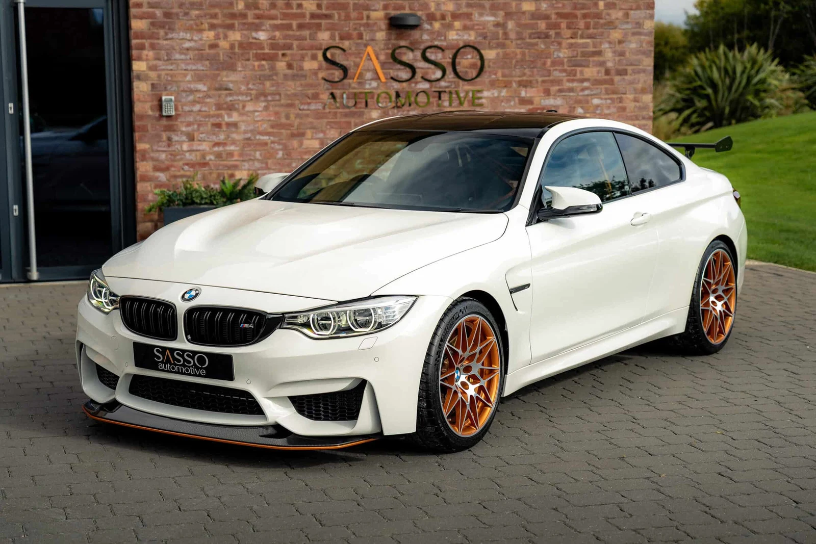BMW M4 GTS, 5/10