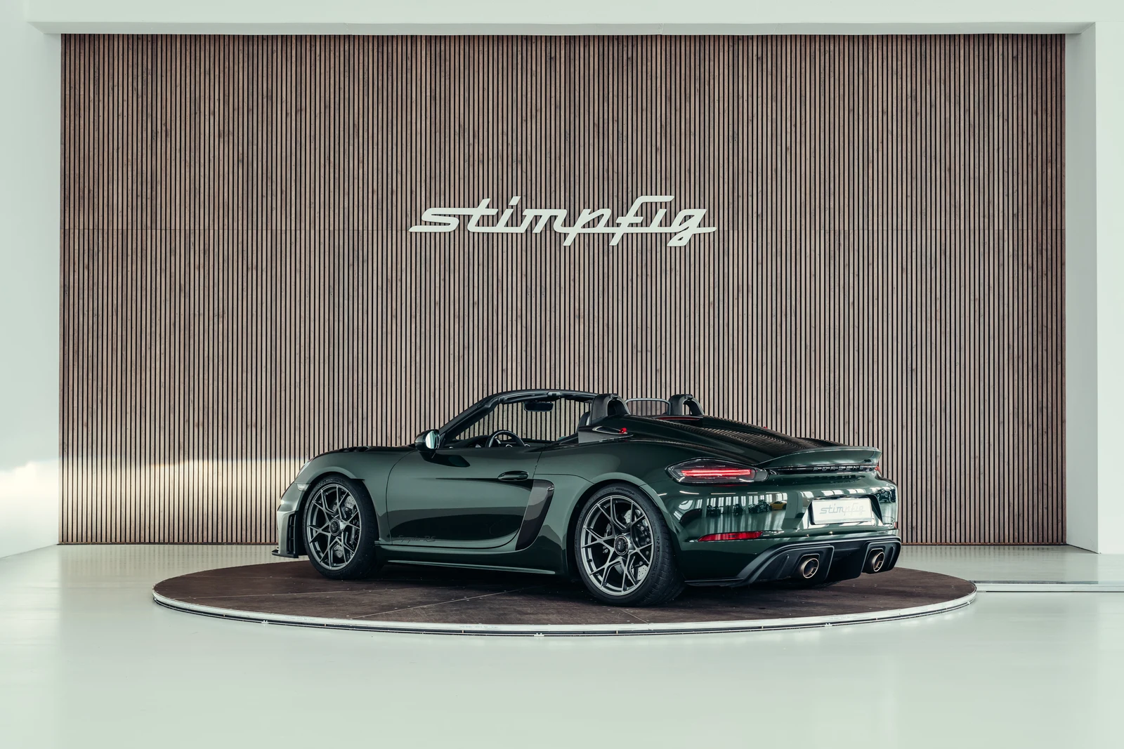 Porsche 718 Spyder RS, 3/10