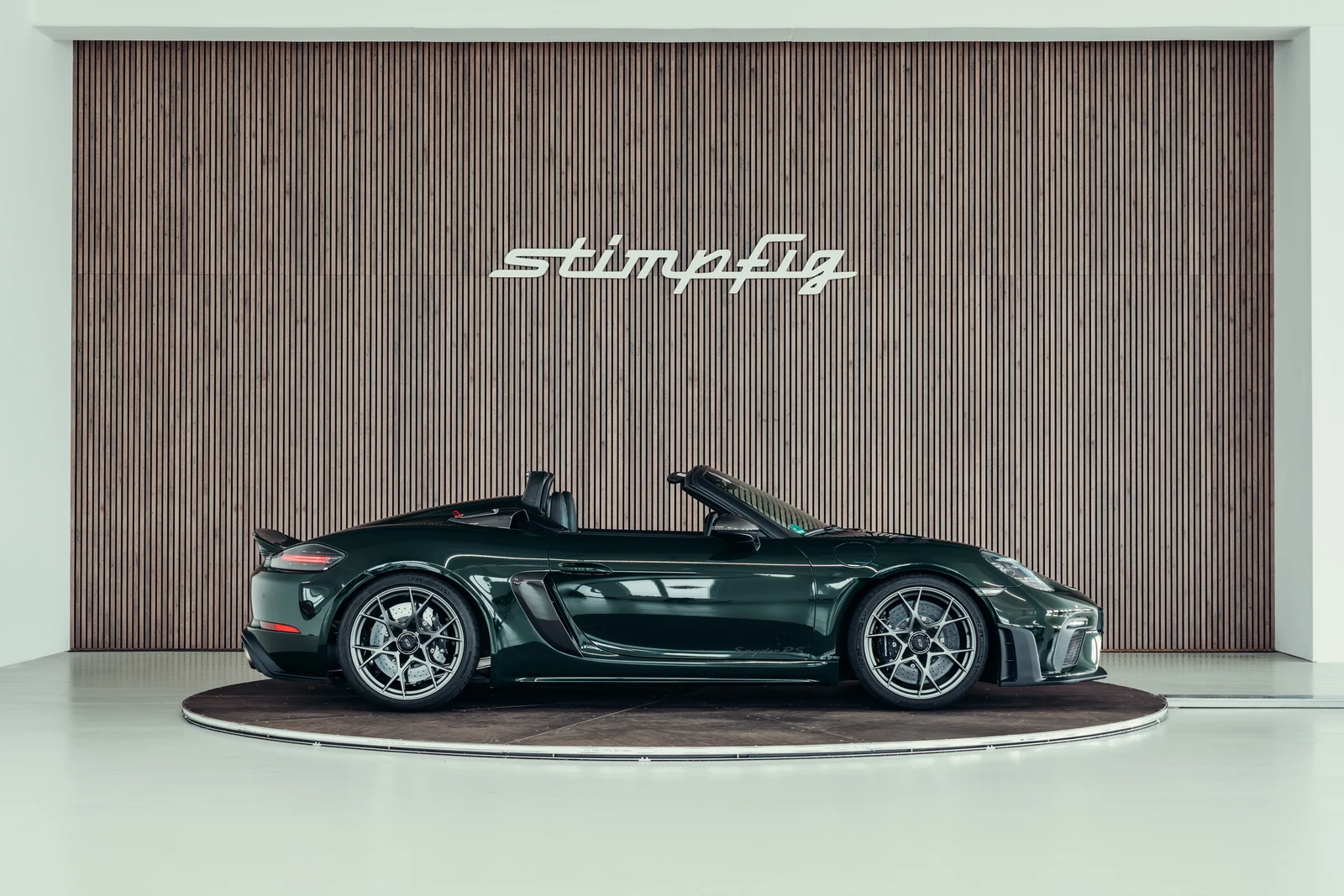 Porsche 718 Spyder RS, 6/10