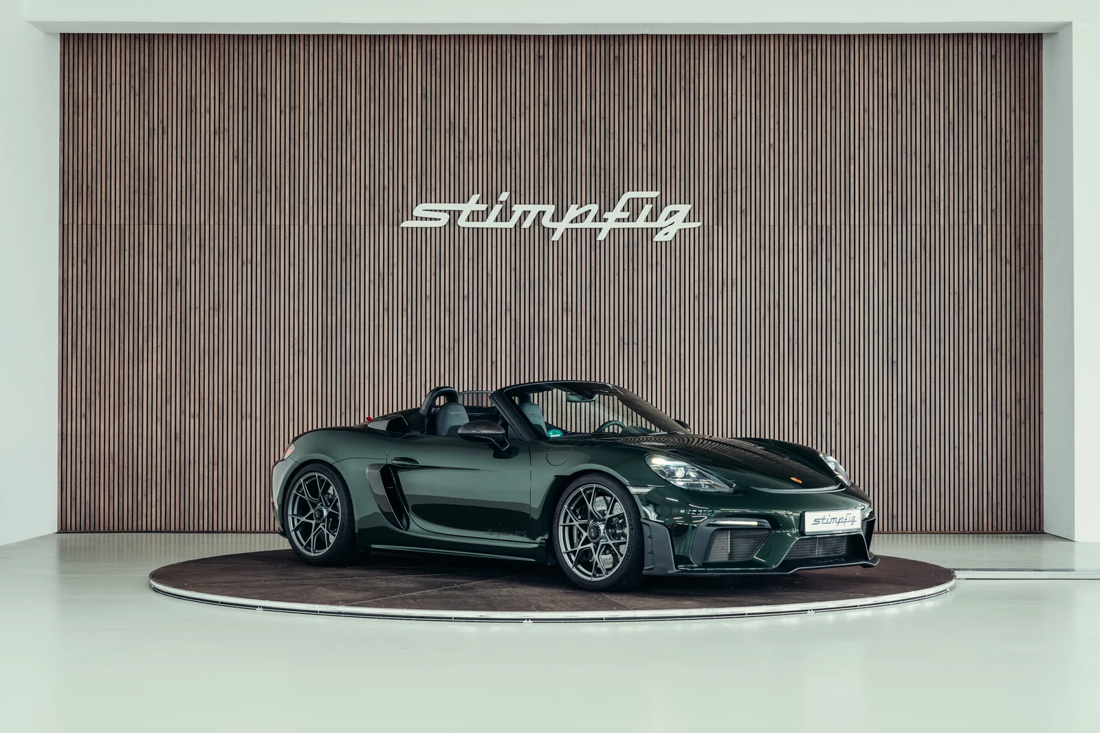 Porsche 718 Spyder RS, 7/10