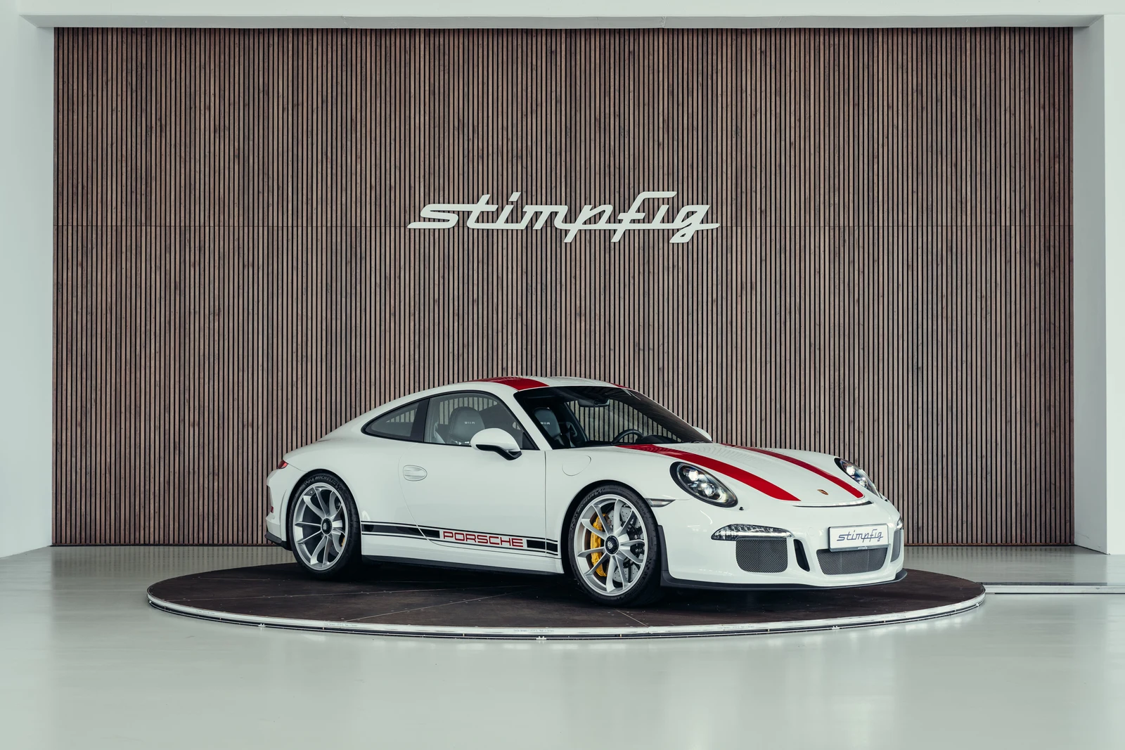 Porsche 911 R, 7/10