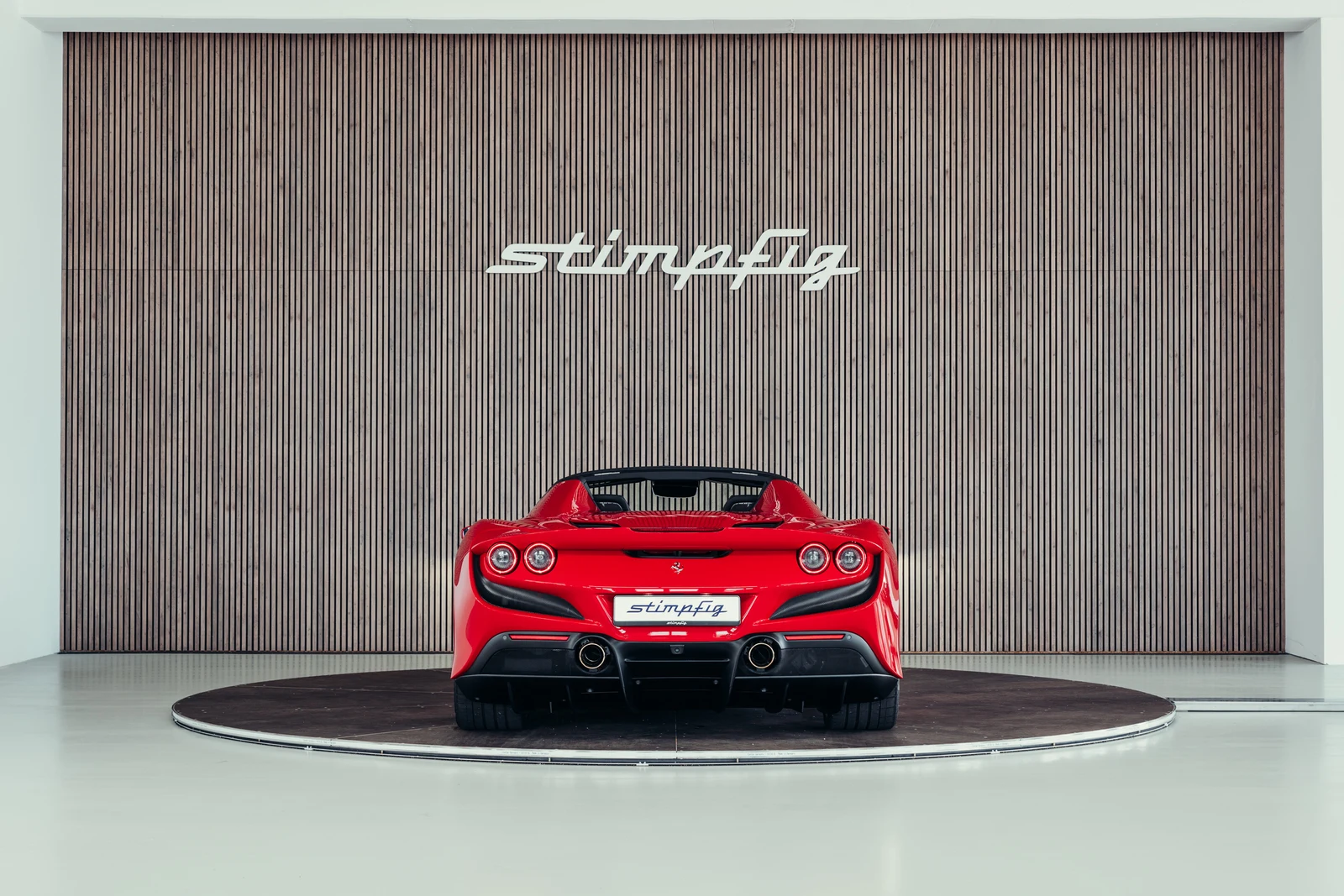 Ferrari F8 Spider, 4/10