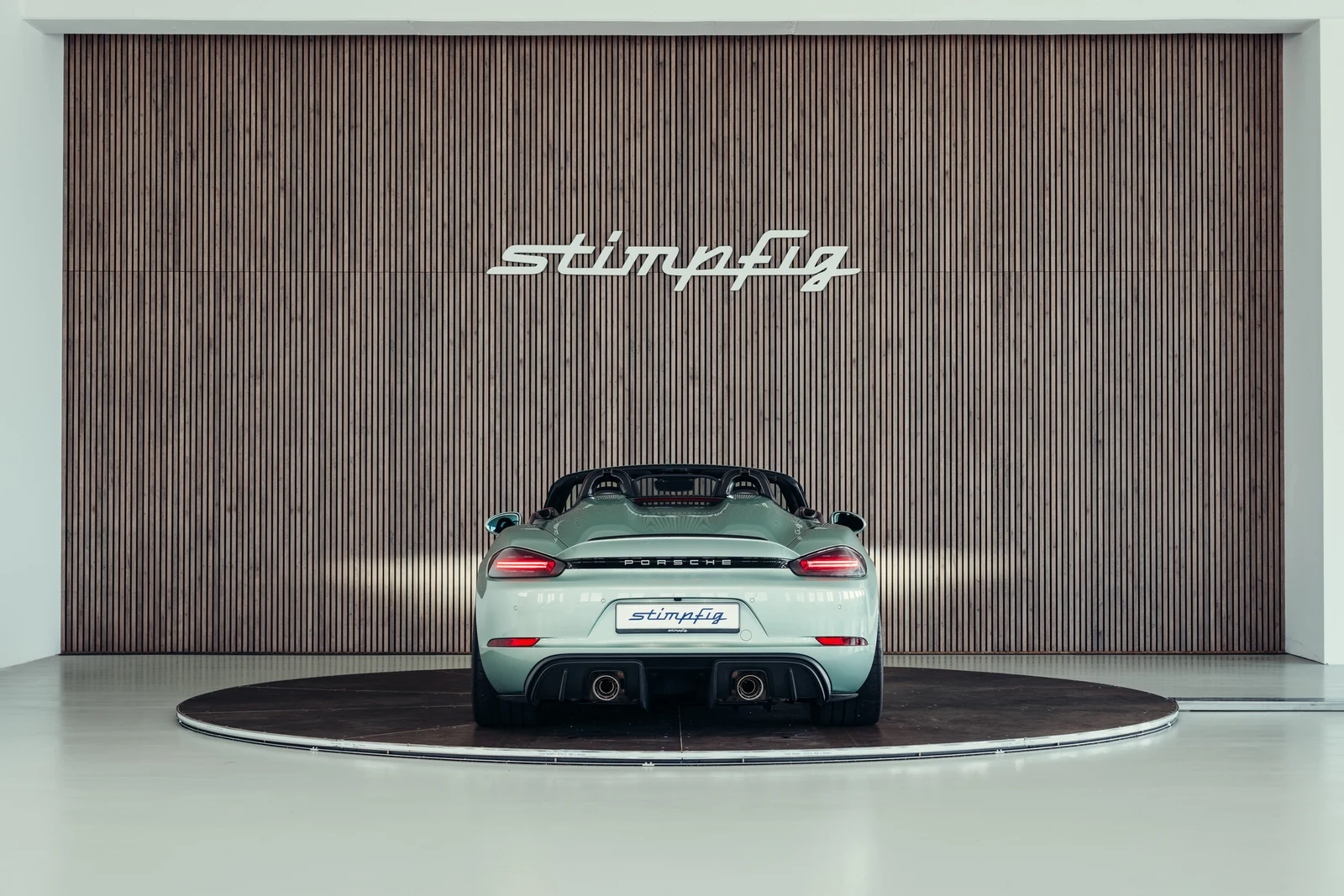 Porsche 718 Spyder RS, 4/10