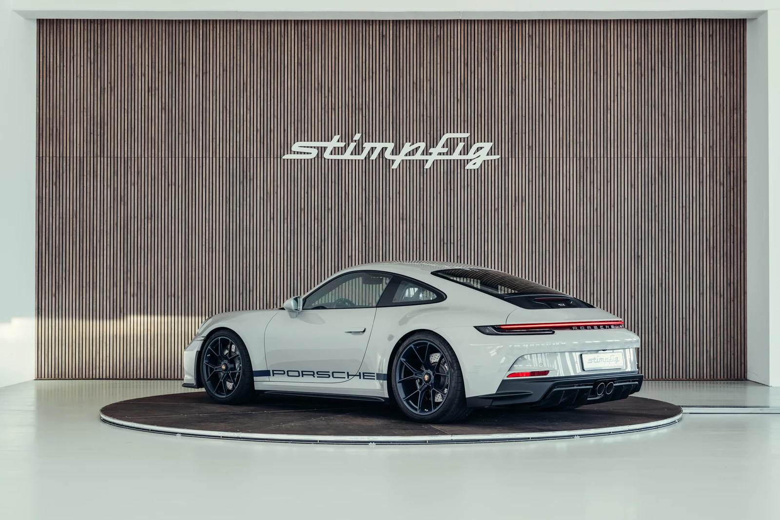 Porsche 911 (992.1) GT3 Touring, 3/10