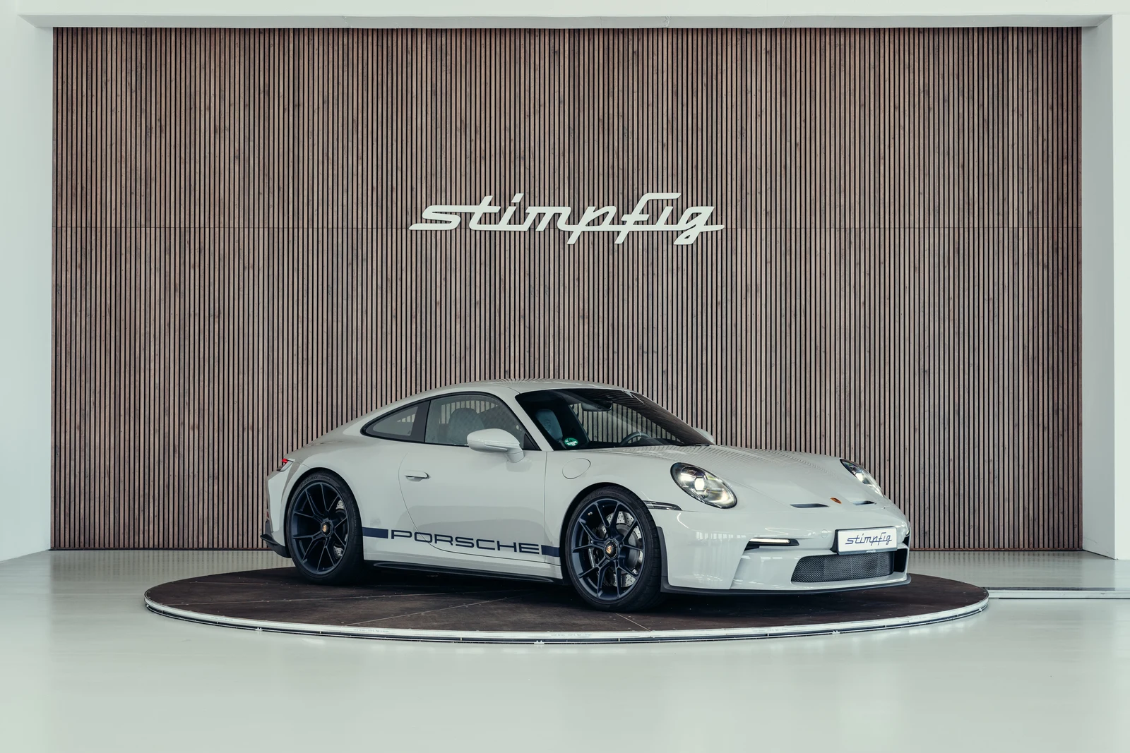 Porsche 911 (992.1) GT3 Touring, 7/10