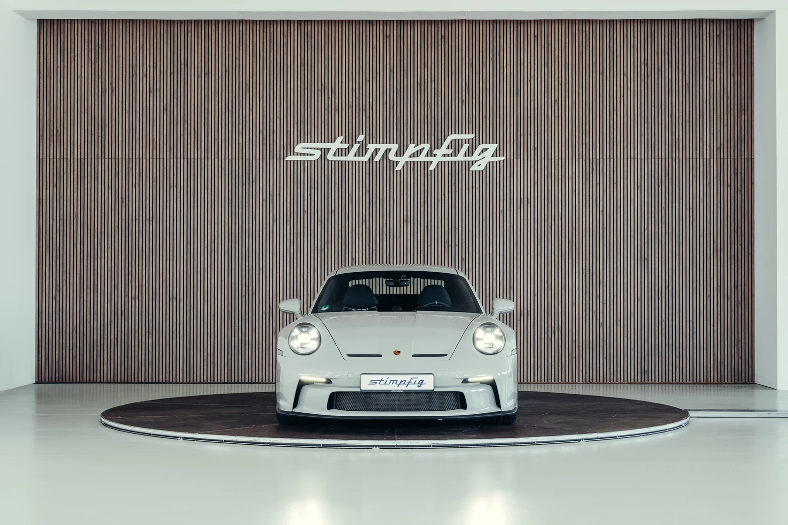 Porsche 911 (992.1) GT3 Touring, 8/10