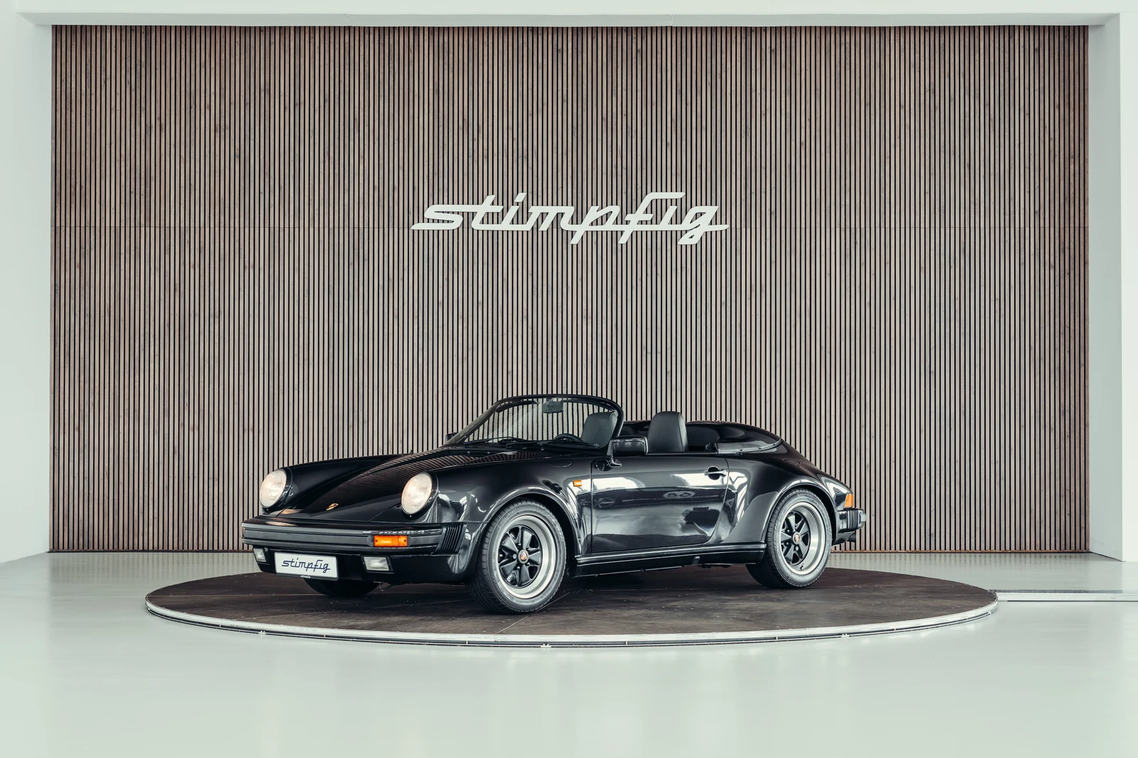 Porsche 911 (G-Series) Speedster, full-car front three-quarter view.