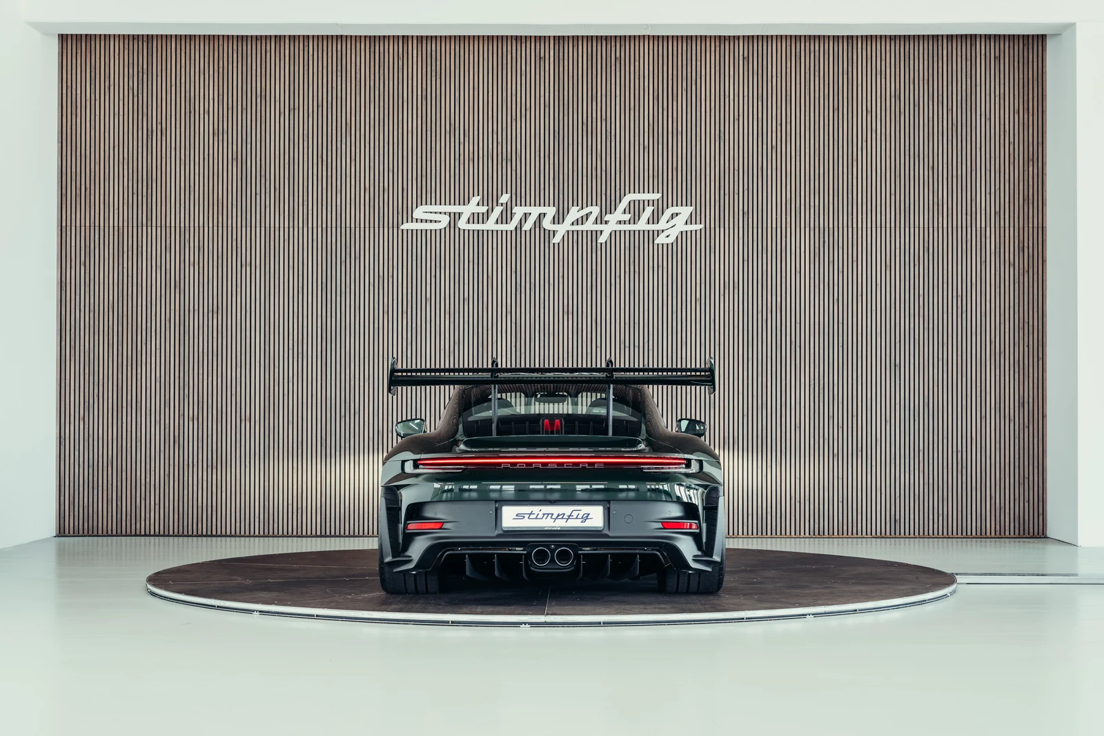 Porsche 911 (992) GT3 RS, 4/10