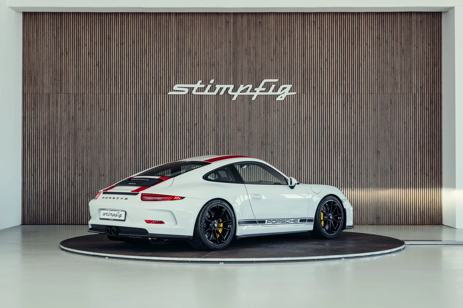 Porsche 911 R, 5/10
