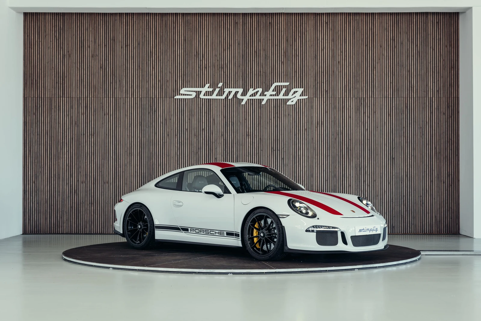 Porsche 911 R, 7/10