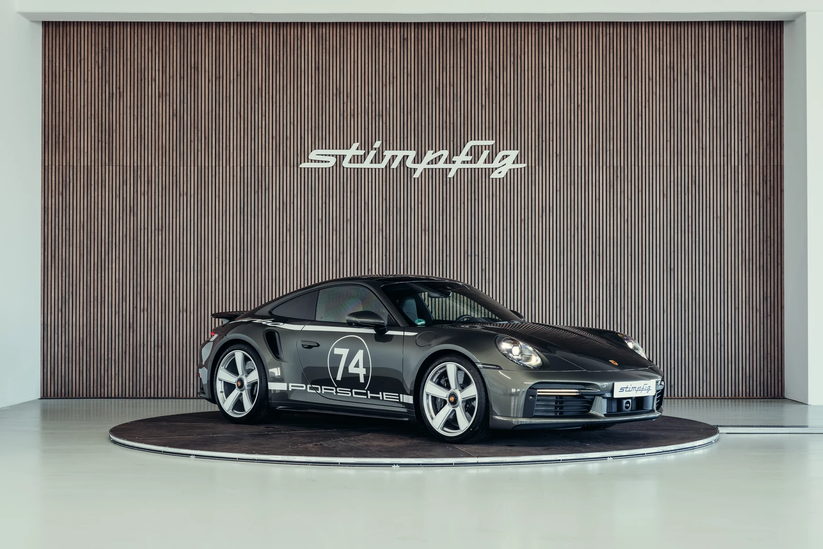 Porsche 911 (992) Turbo 50 Years, 7/10