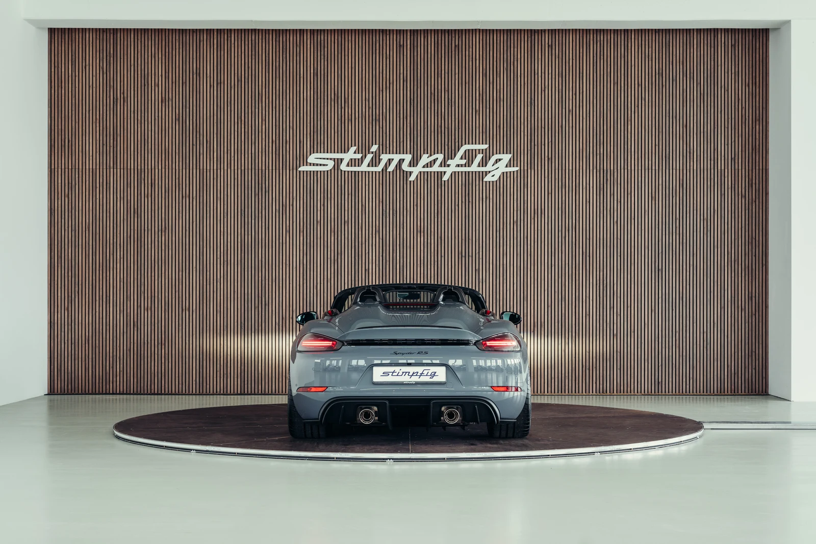 Porsche 718 Spyder RS, 4/10