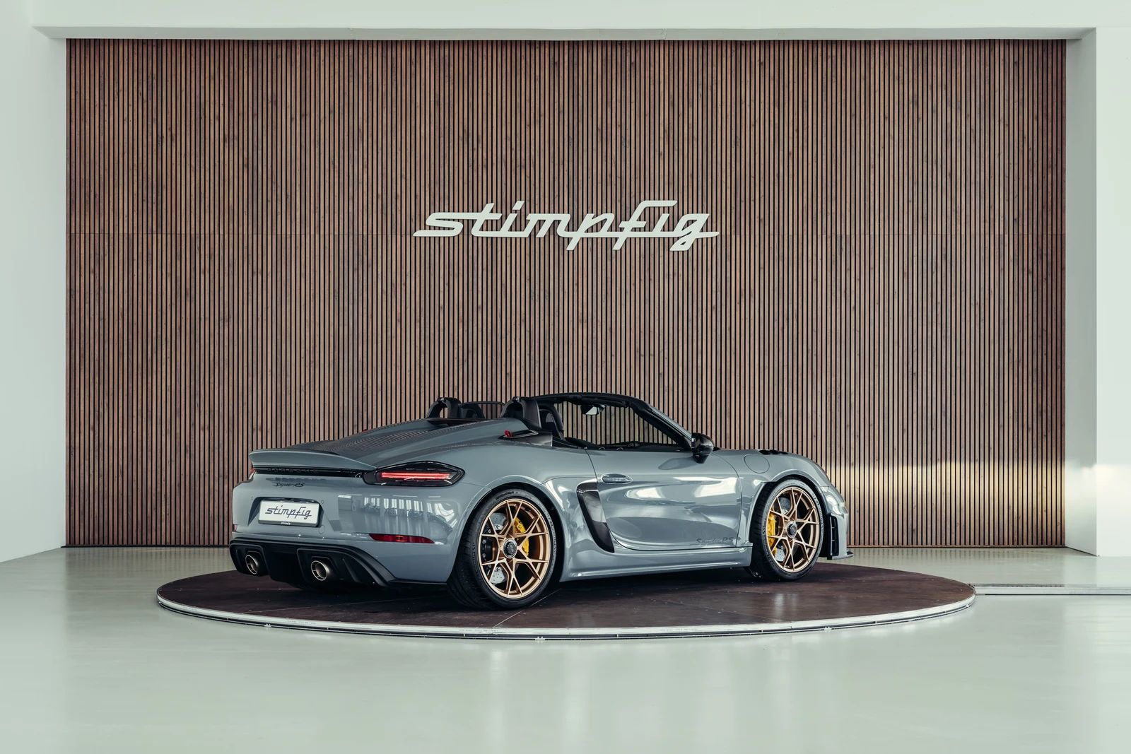 Porsche 718 Spyder RS, 5/10
