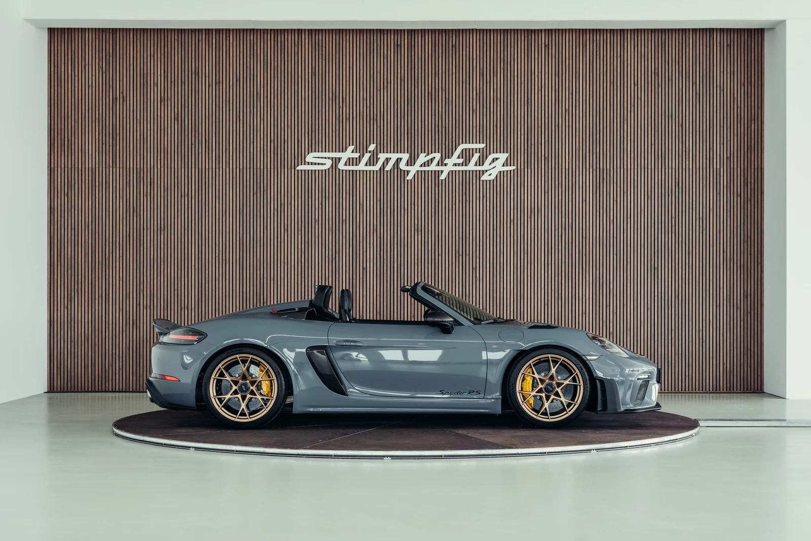 Porsche 718 Spyder RS, 6/10