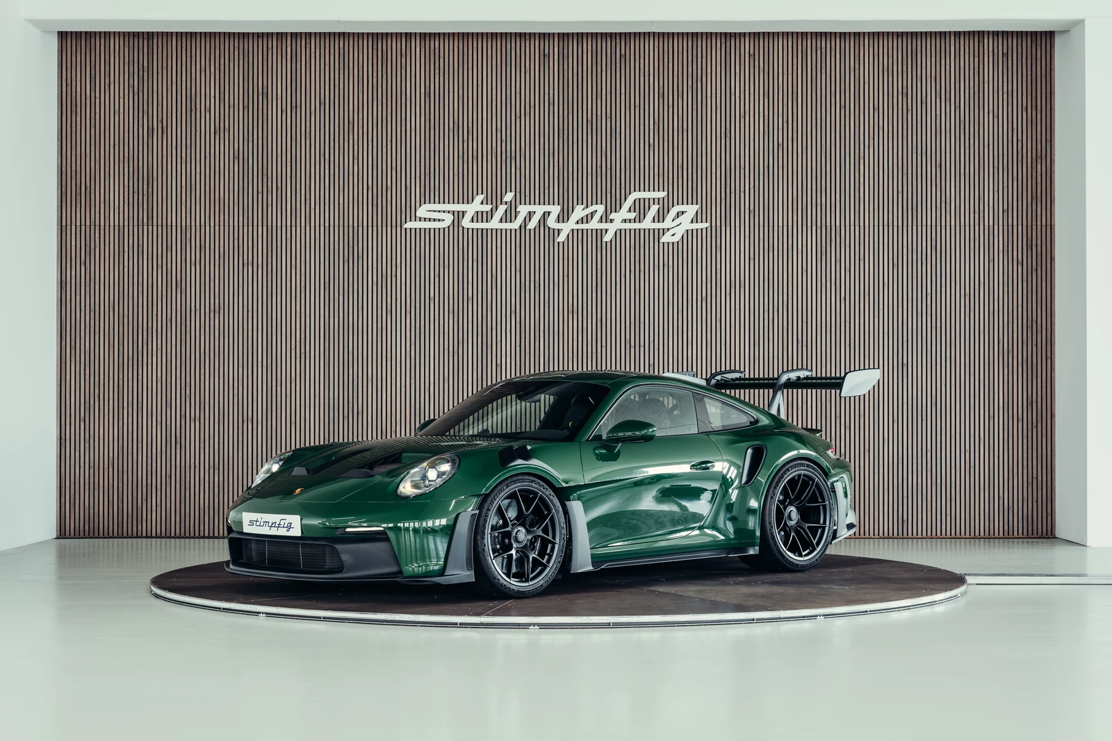 Porsche 911 (992.1) GT3 RS, full-car front three-quarter view.