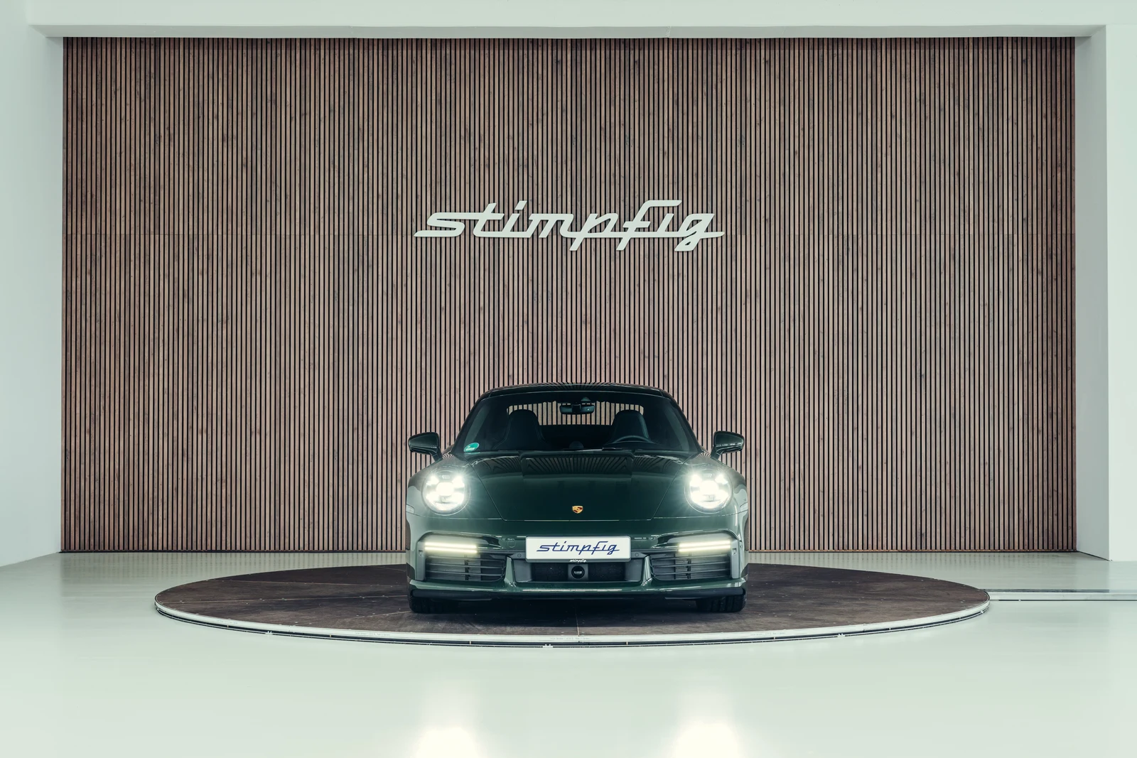 Porsche 911 (992.1) Turbo S, 8/10