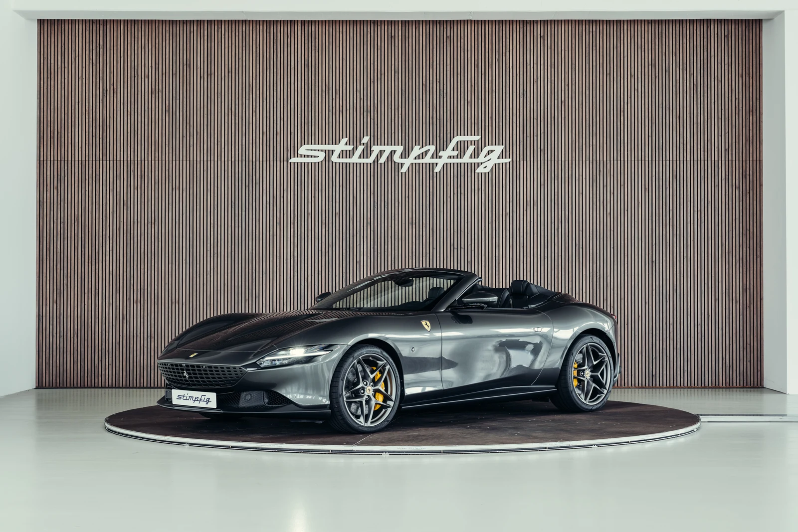 Ferrari Roma Spider, full-car front three-quarter view.