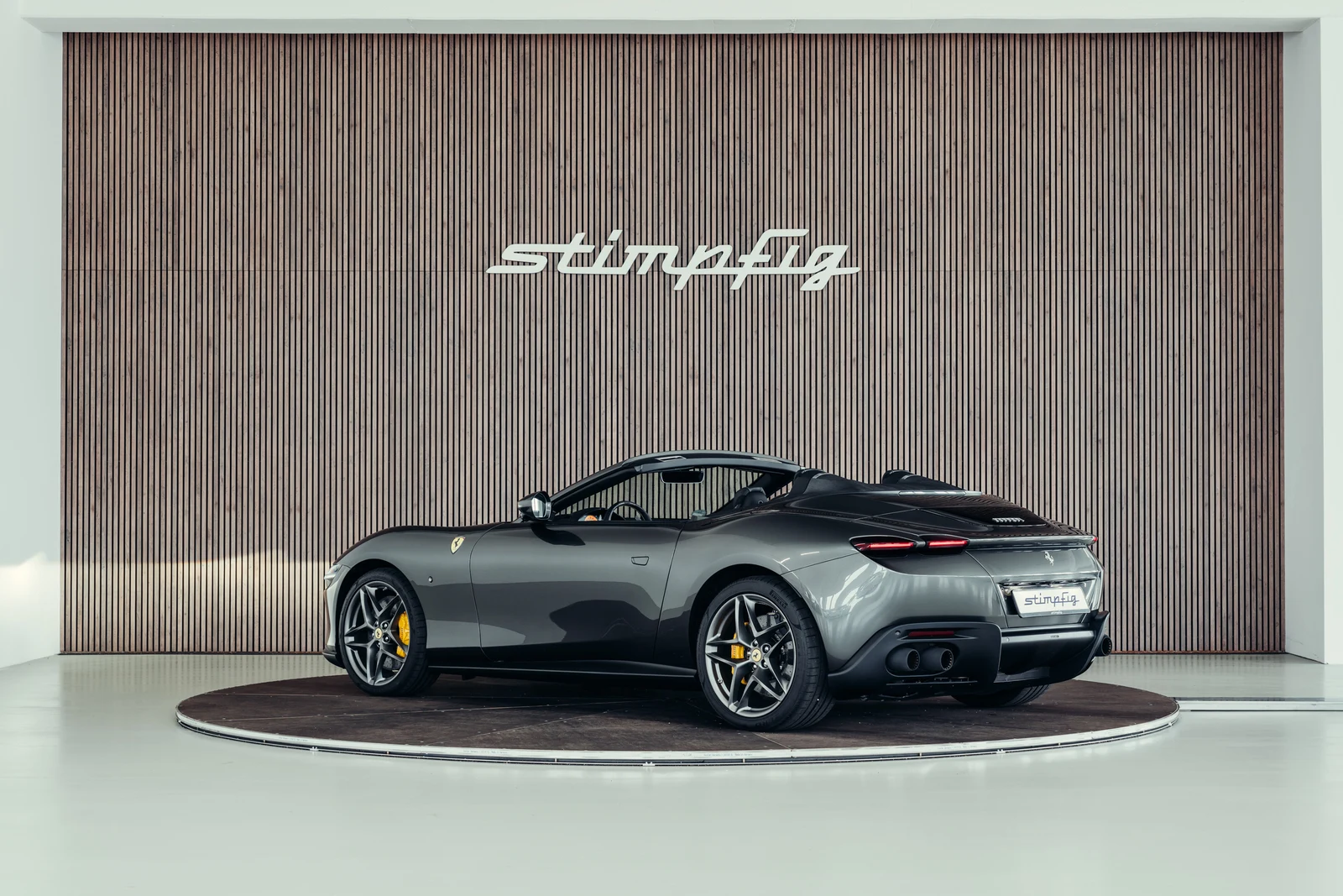 Ferrari Roma Spider, 3/10