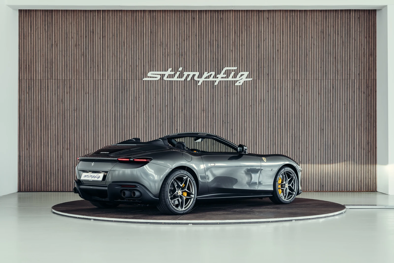 Ferrari Roma Spider, 5/10