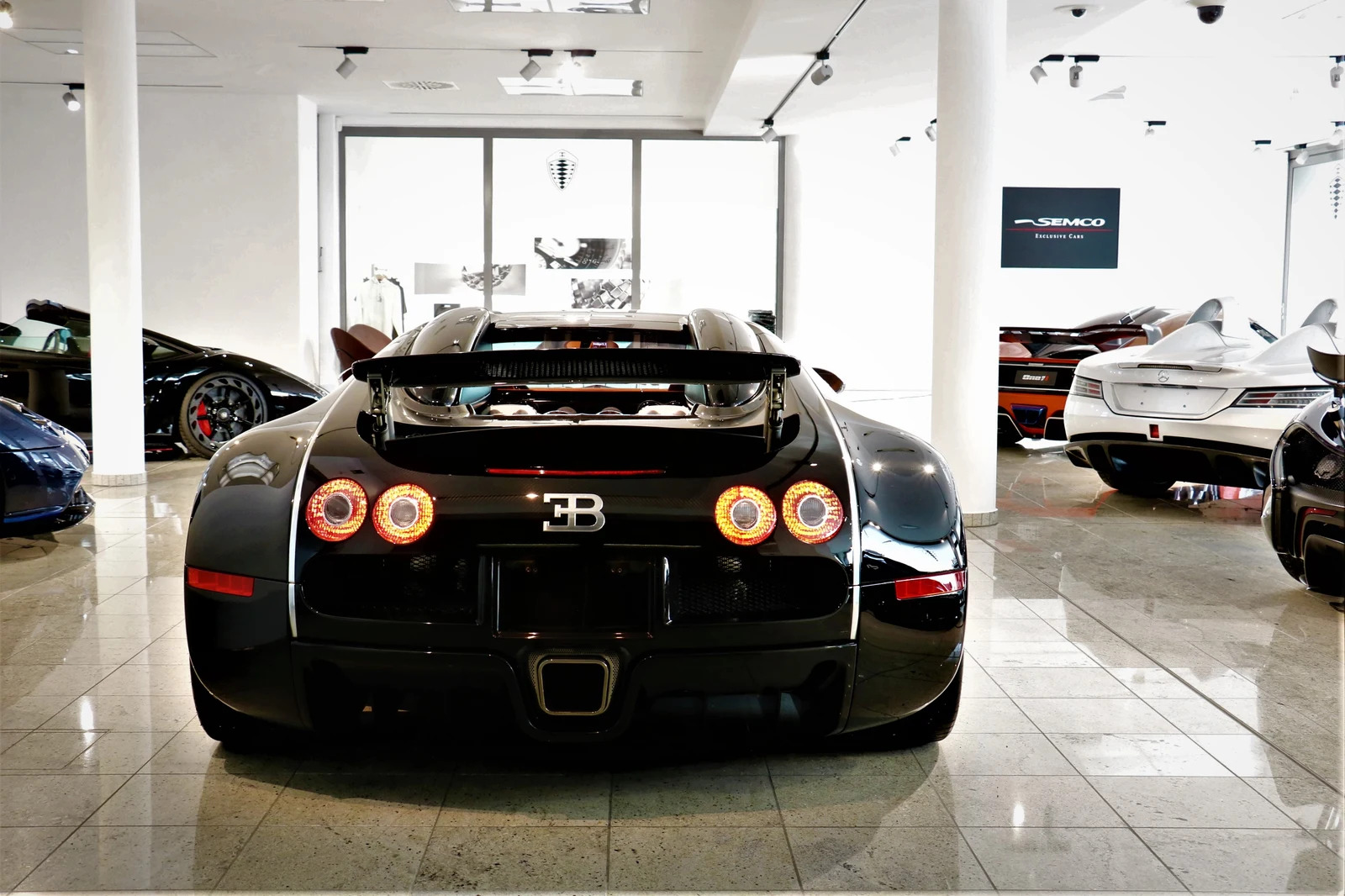 Bugatti Veyron 16.4 Sang Noir, 4/10