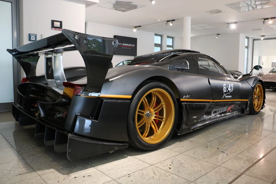Pagani Zonda R, 3/10