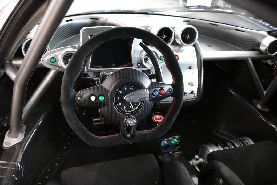 Pagani Zonda R, 8/10