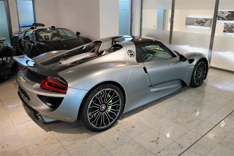 Porsche 918 Spyder, 3/10