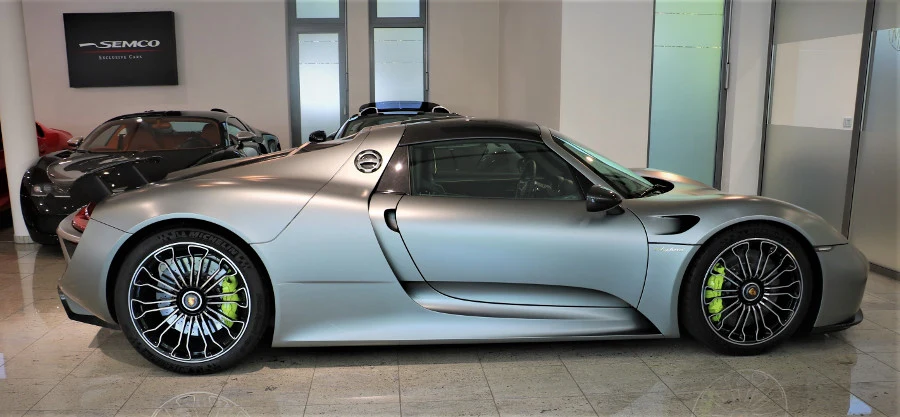Porsche 918 Spyder, 4/10