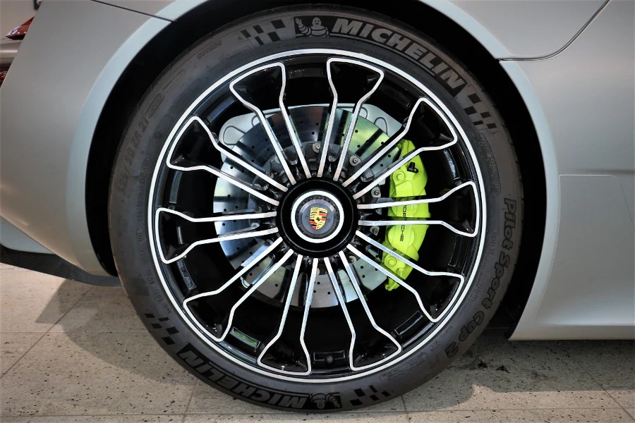 Porsche 918 Spyder, 5/10