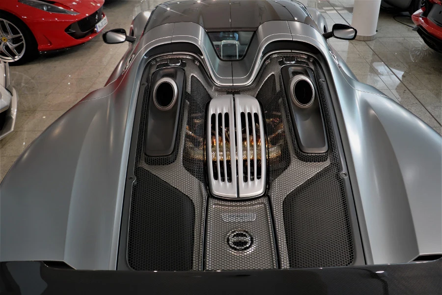 Porsche 918 Spyder, 7/10