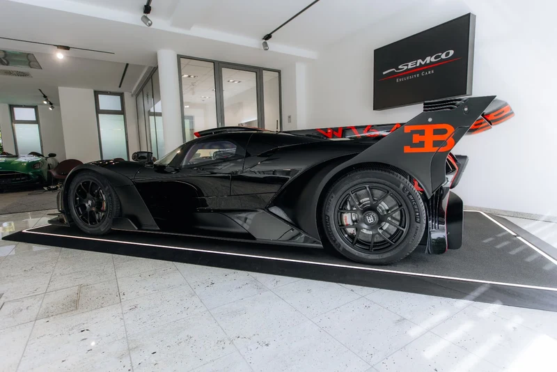 Bugatti Bolide, 2/10