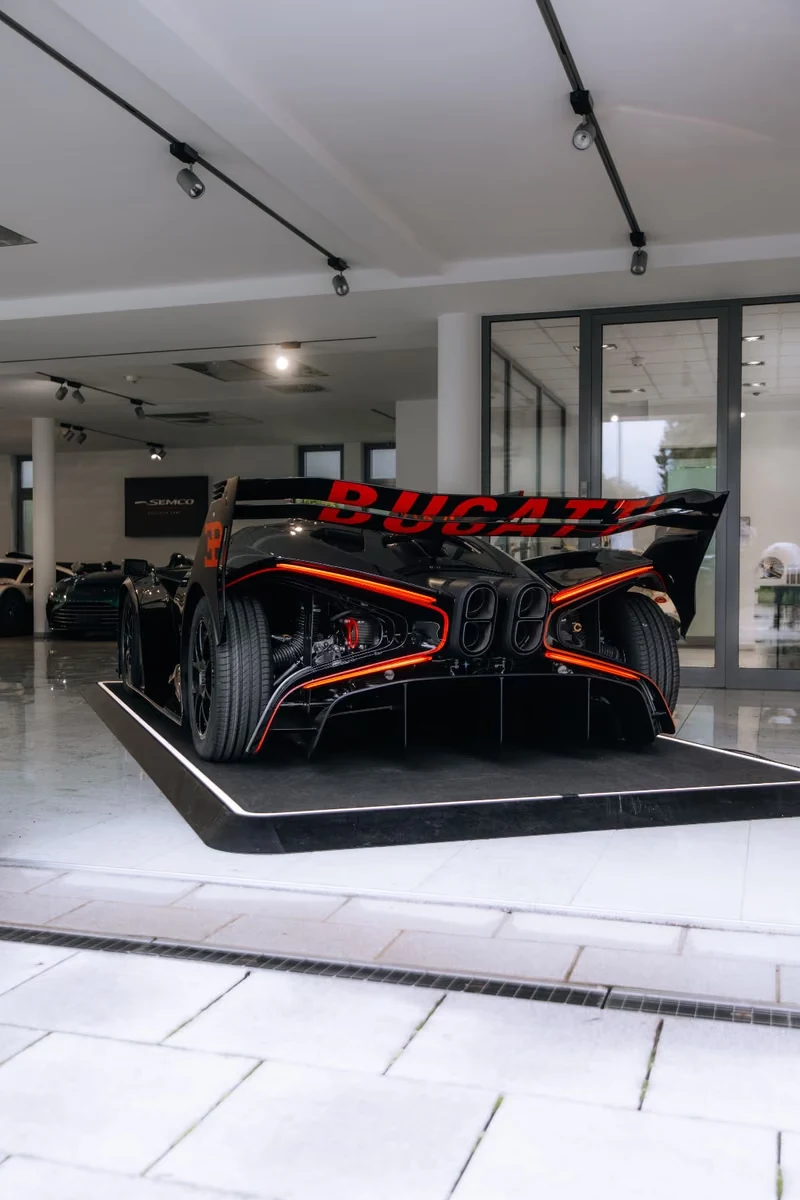 Bugatti Bolide, 3/10