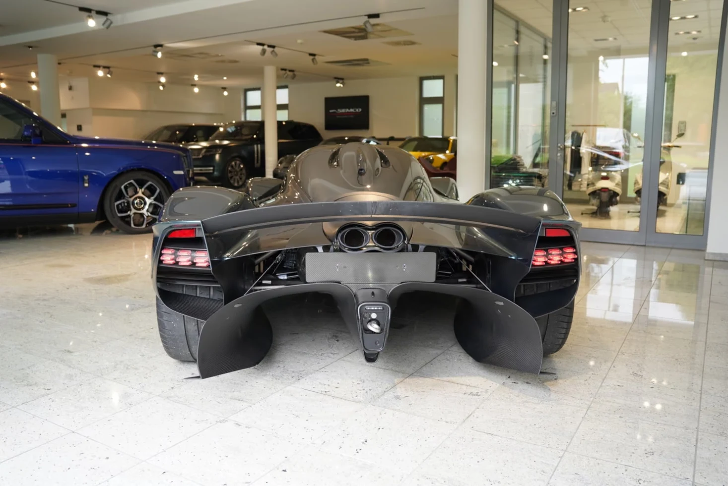 Aston Martin Valkyrie, 7/10