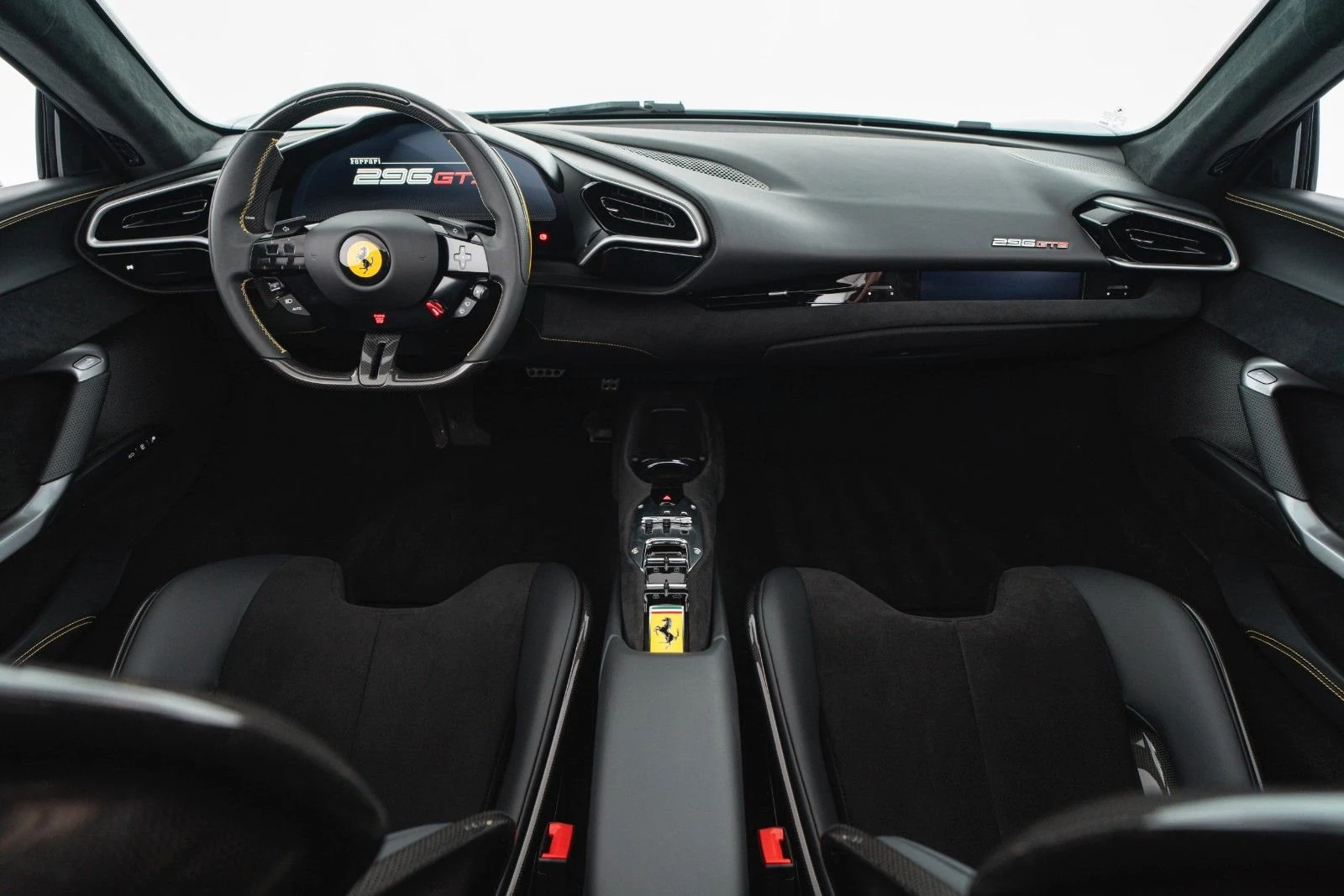 Ferrari 296 GTS, 10/10