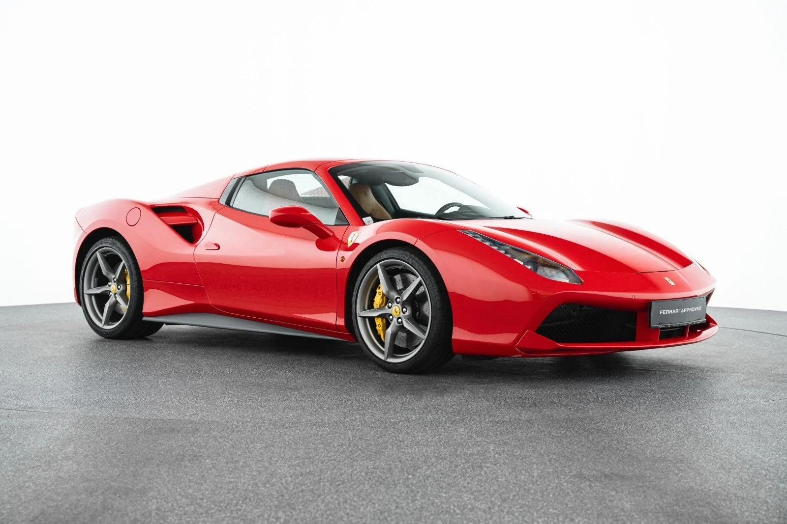 Ferrari 488 Spider, 3/10