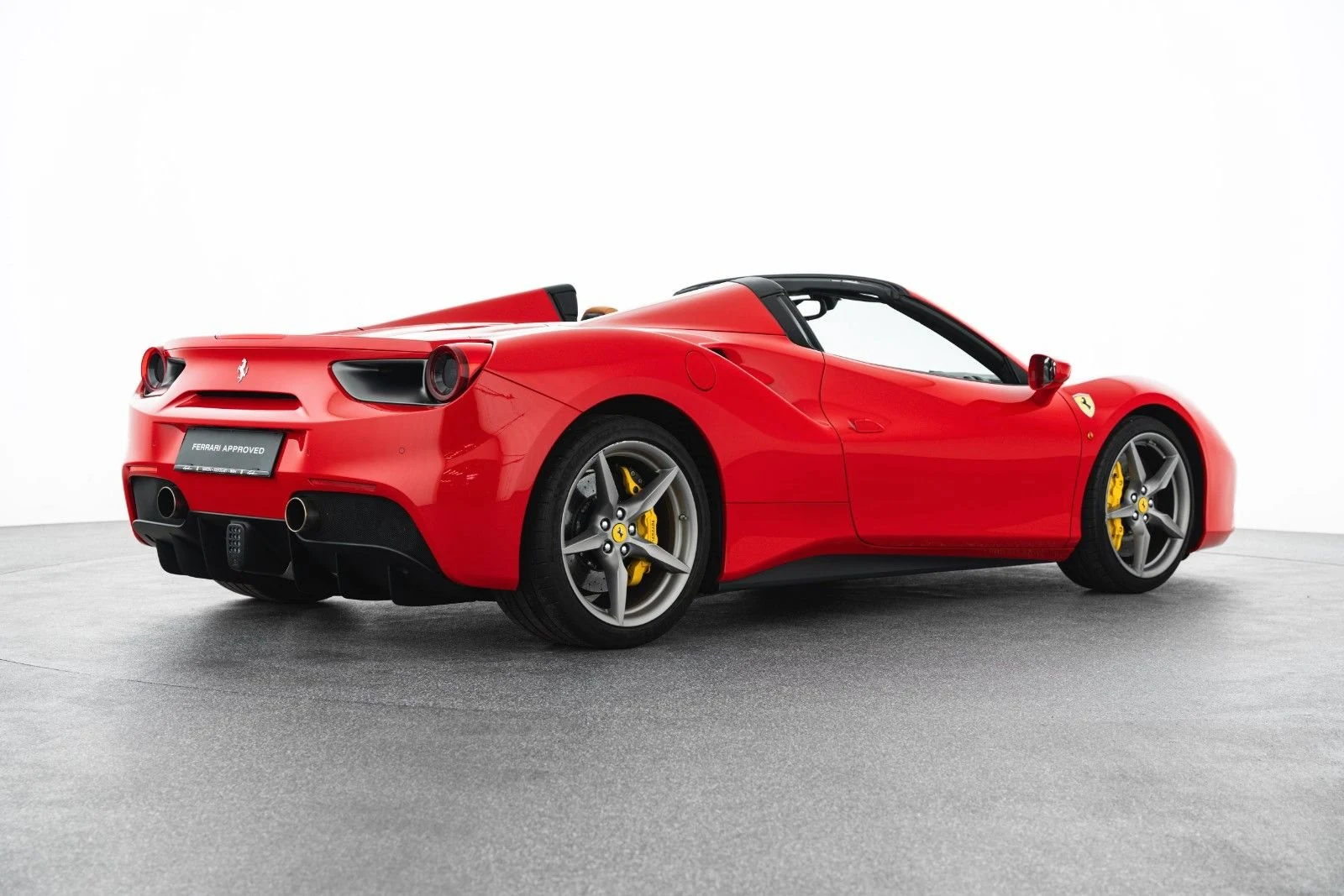 Ferrari 488 Spider, 5/10