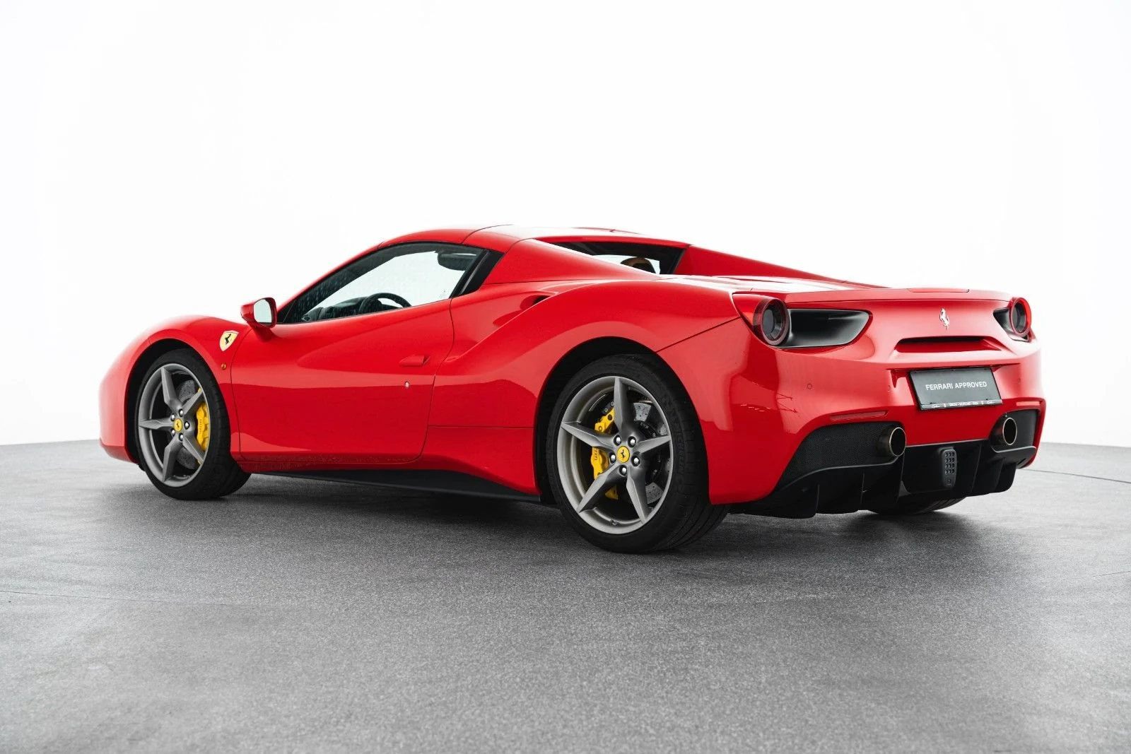 Ferrari 488 Spider, 7/10