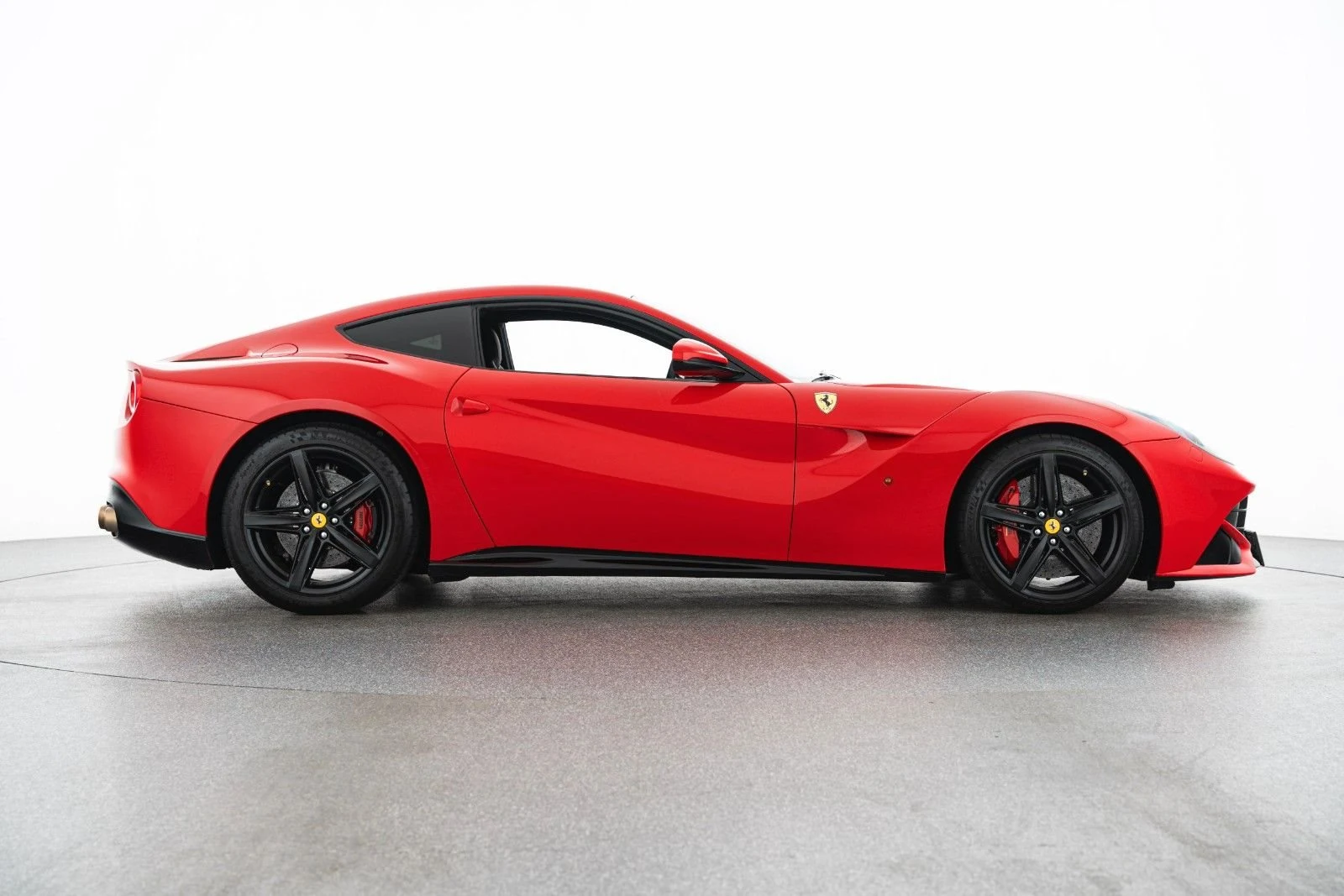 Ferrari F12berlinetta, 4/10