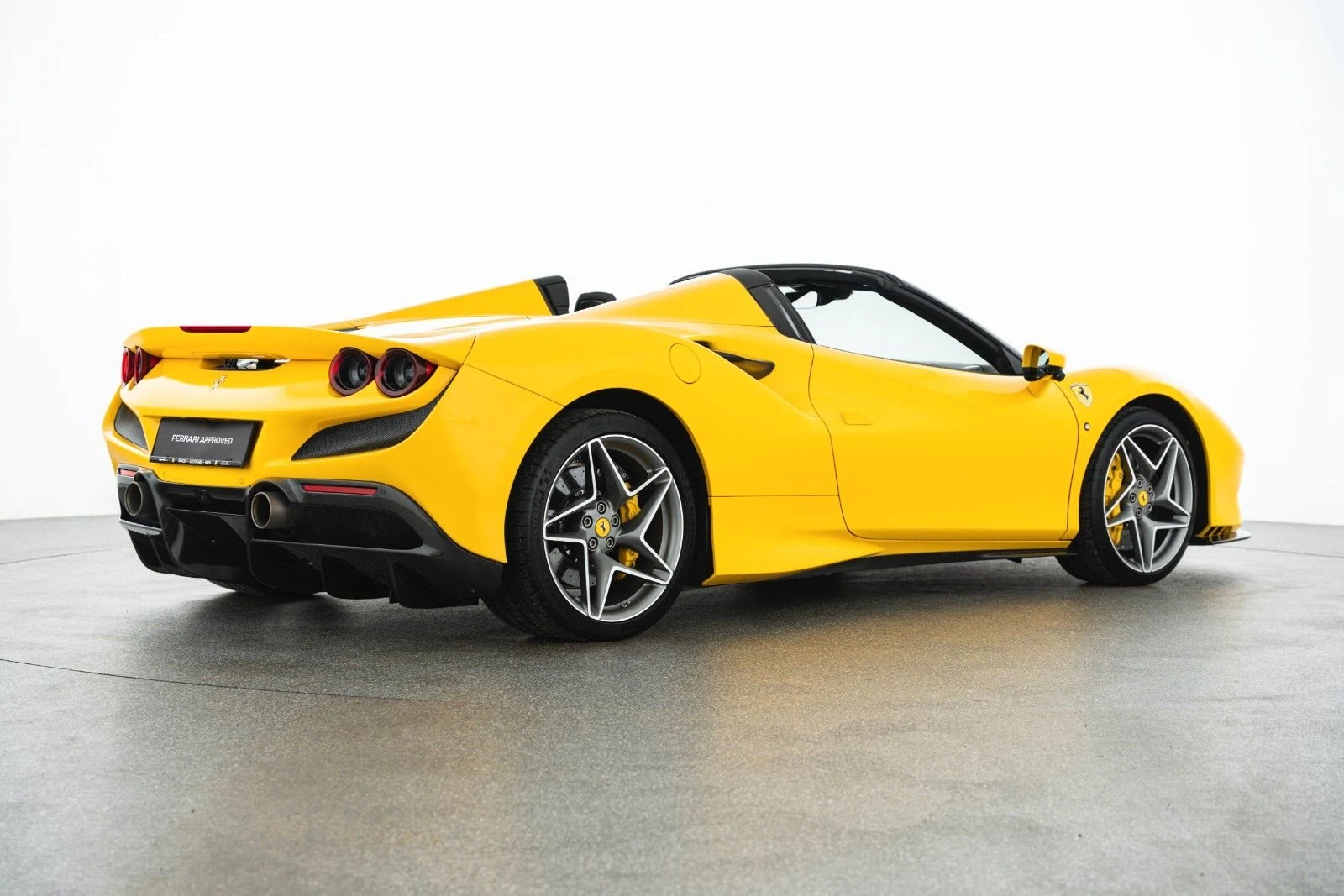Ferrari F8 Spider, 5/10
