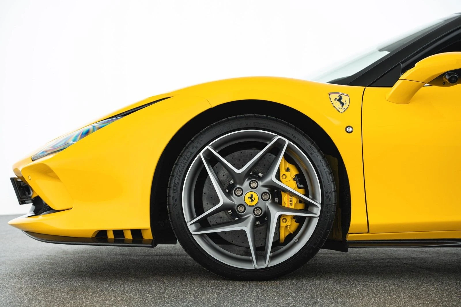 Ferrari F8 Spider, 9/10
