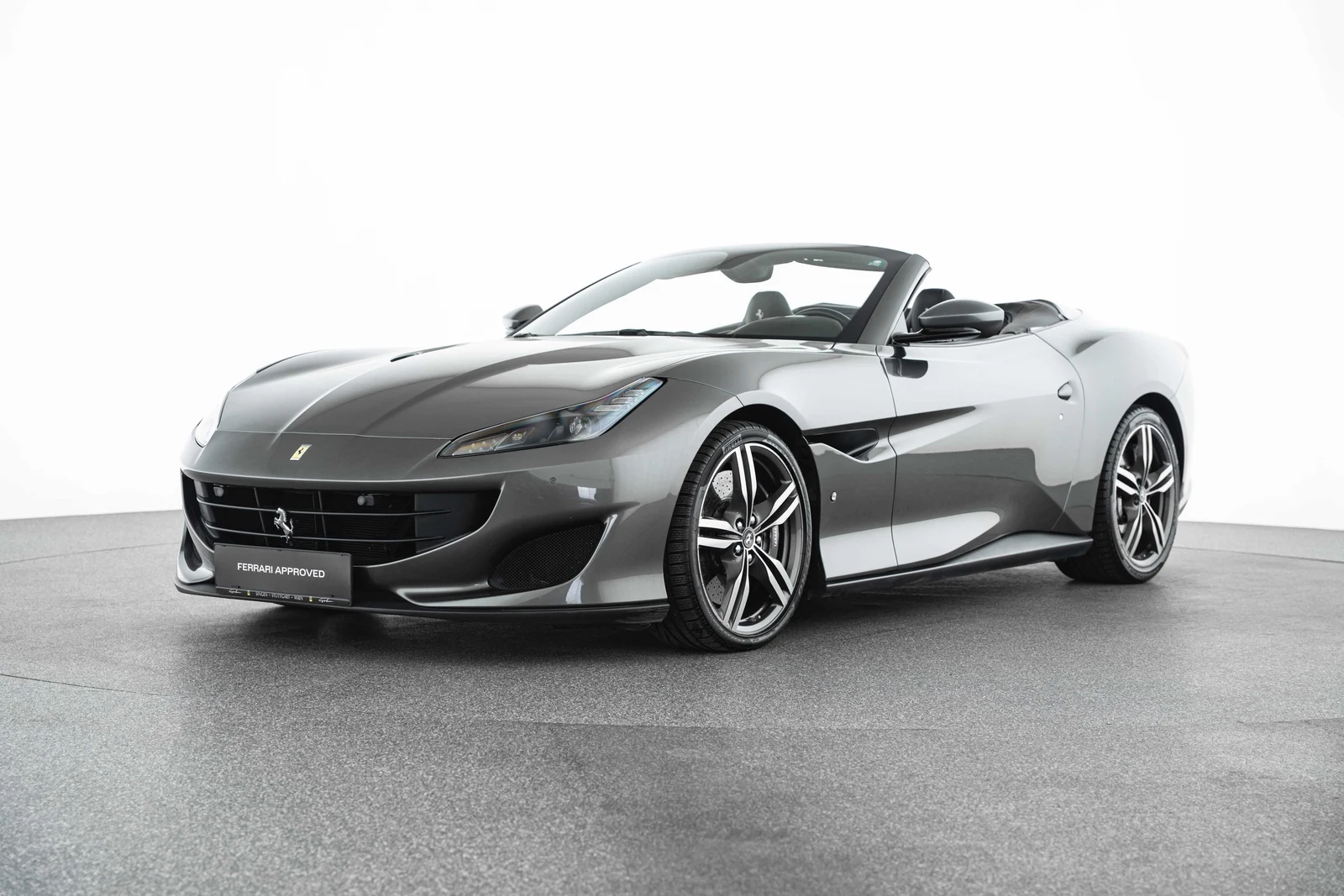 Ferrari Portofino, full-car front three-quarter view.