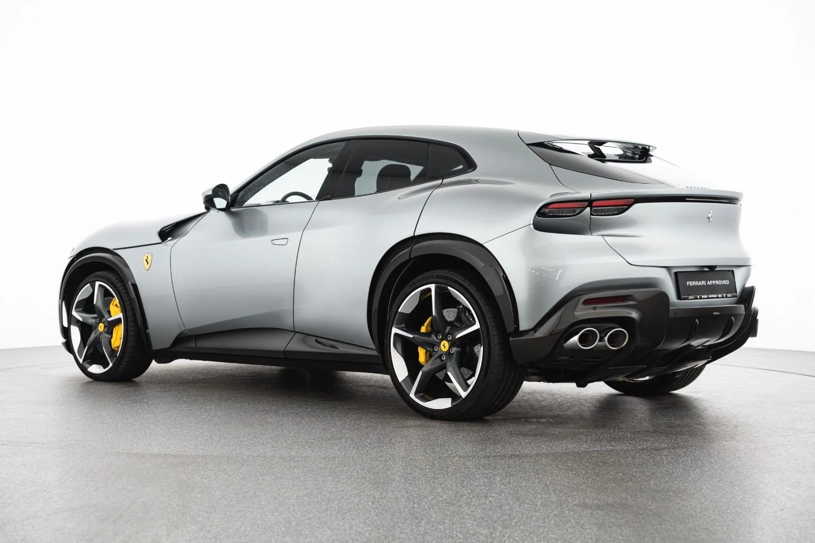 Ferrari Purosangue, 7/10