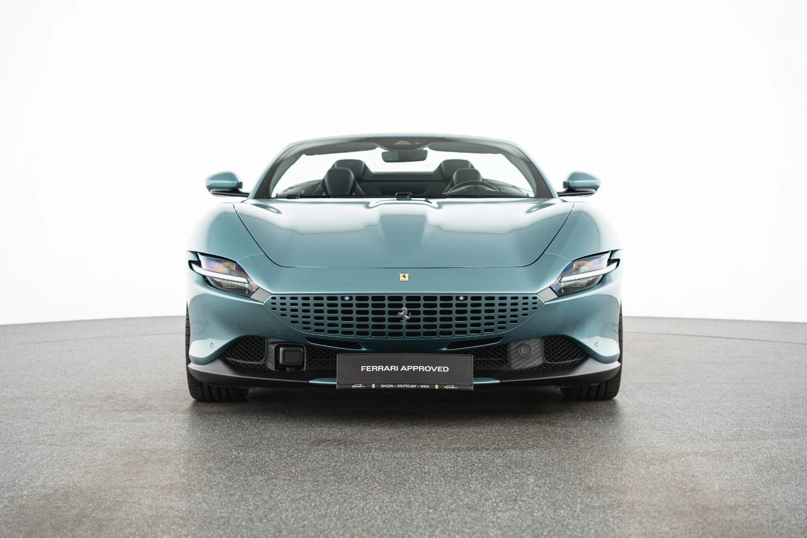 Ferrari Roma Spider, 2/10