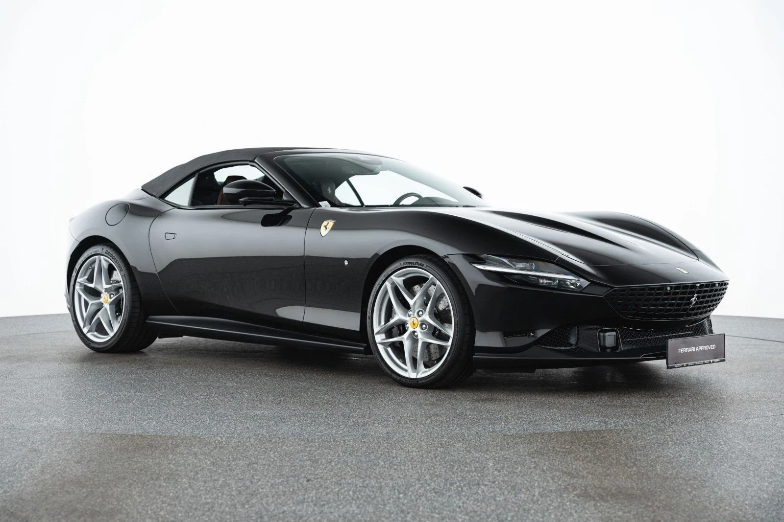 Ferrari Roma Spider, 3/10