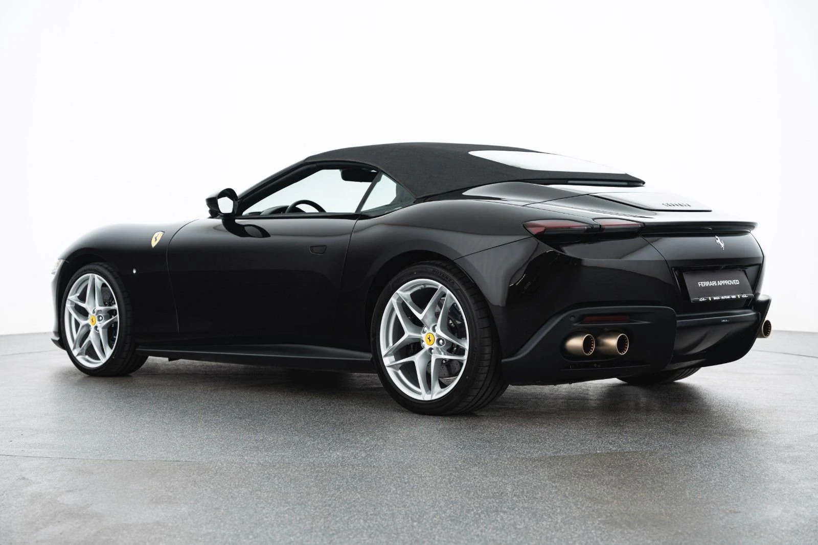 Ferrari Roma Spider, 7/10