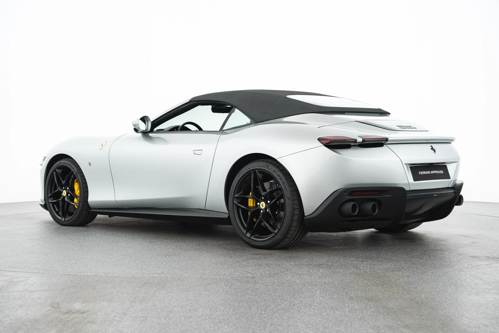 Ferrari Roma Spider, 7/10