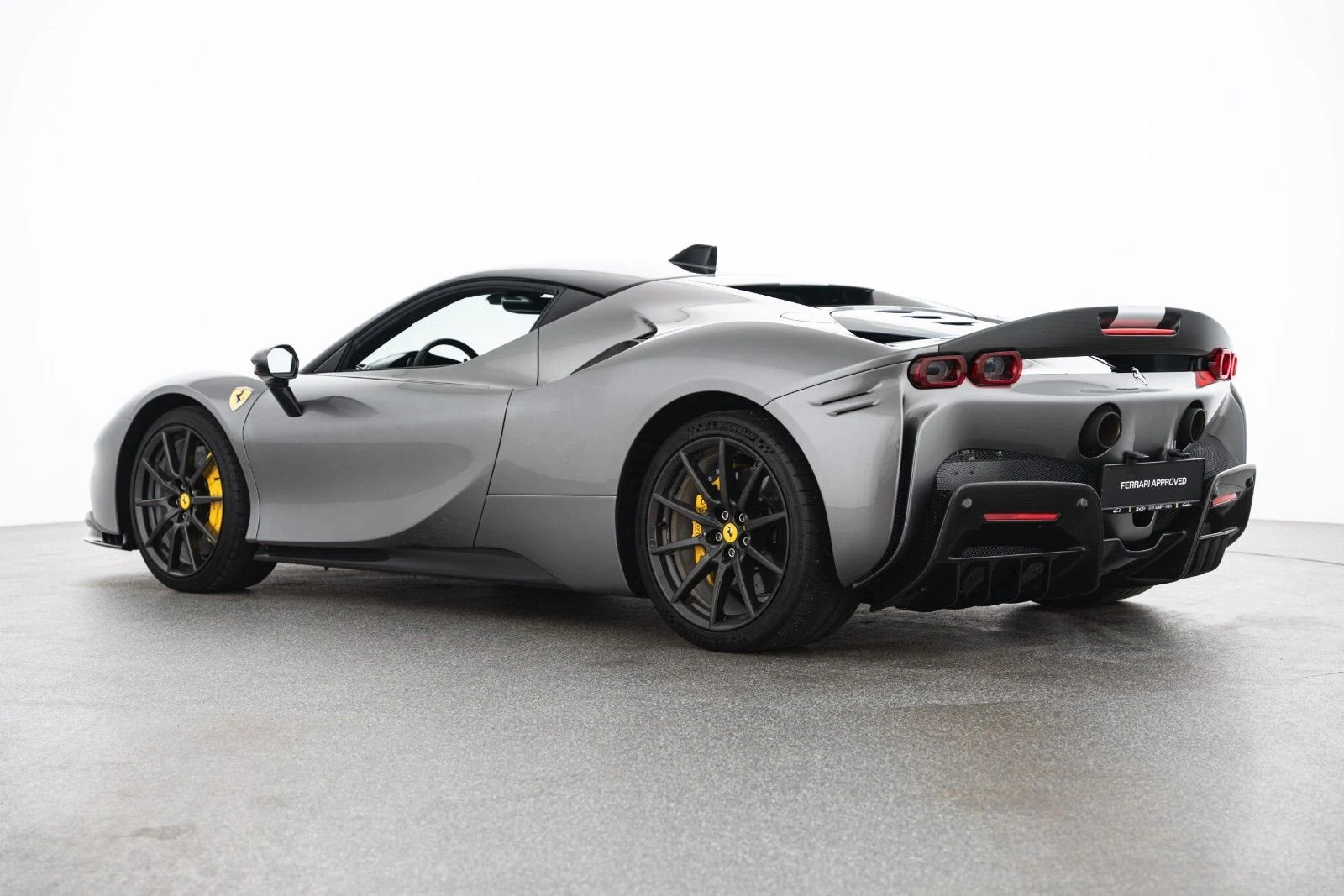 Ferrari SF90 Stradale, 7/10