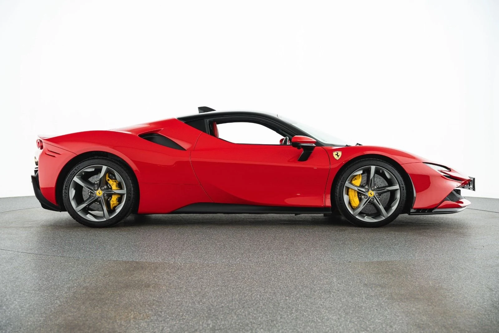 Ferrari SF90 Stradale, 4/10