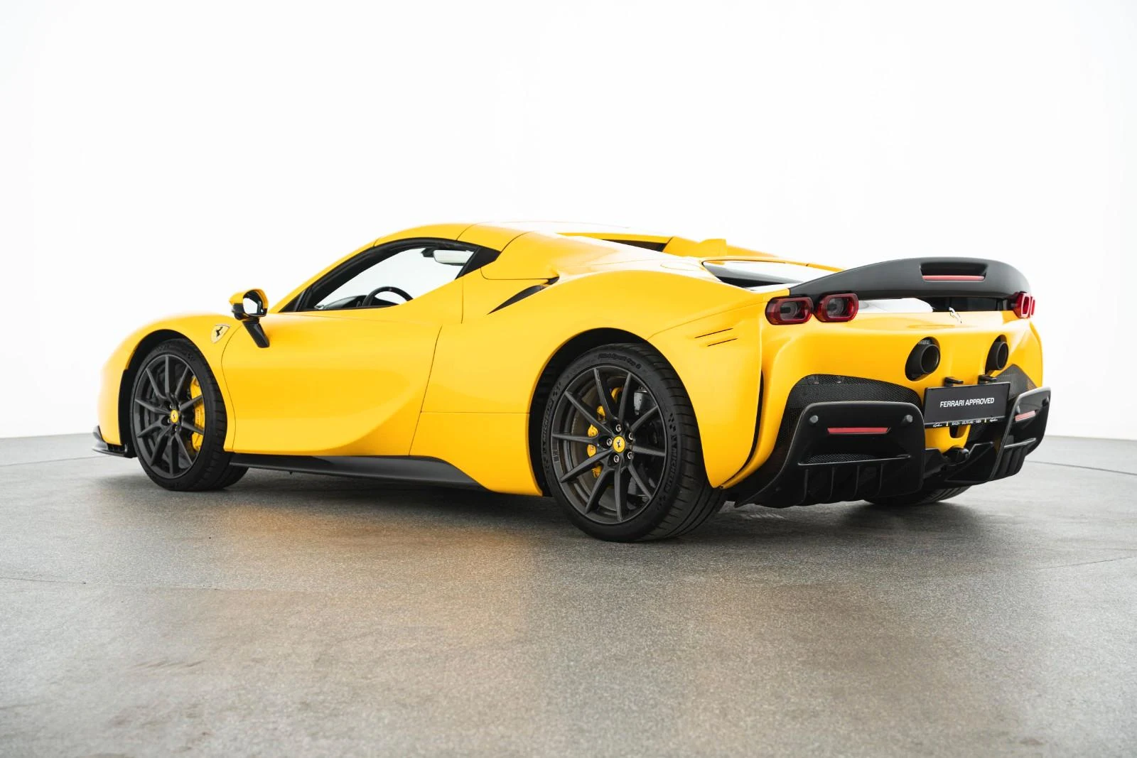 Ferrari SF90 Spider Assetto Fiorano, 7/10