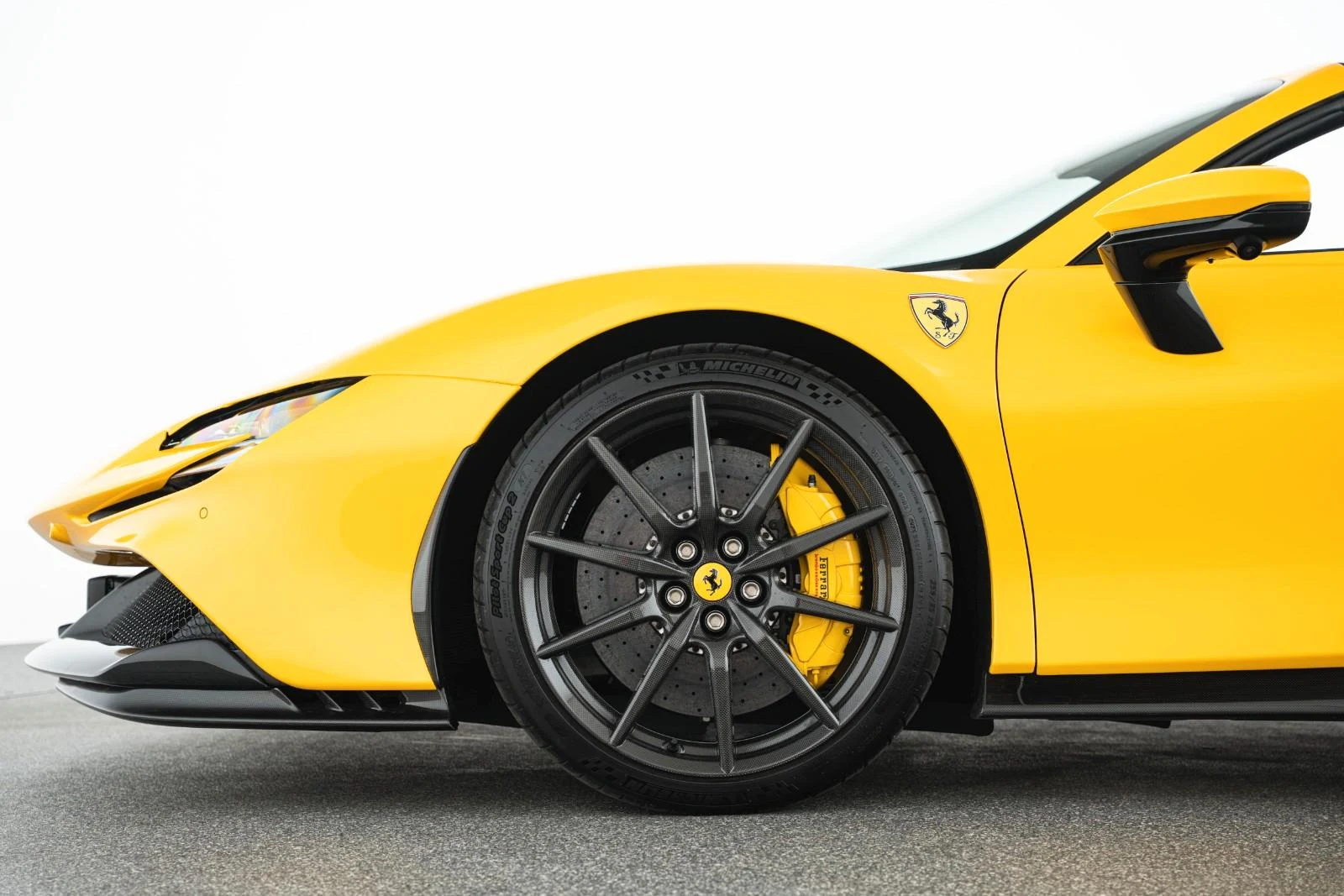 Ferrari SF90 Spider Assetto Fiorano, 9/10